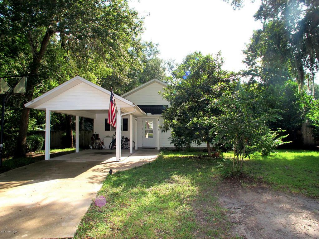 Property Photo:  2107 Red Crest Court  FL 32068 