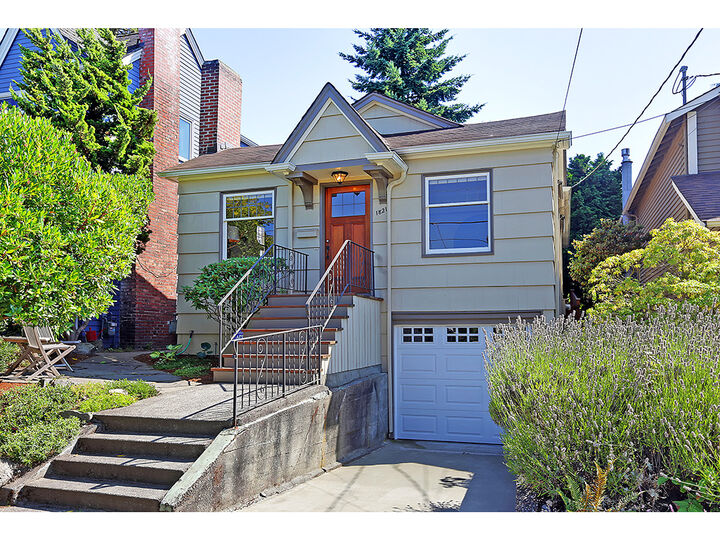 1821 N 51st St  Seattle WA 98103 photo