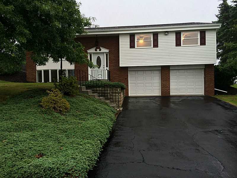 Property Photo:  819 Limestone  PA 15101 