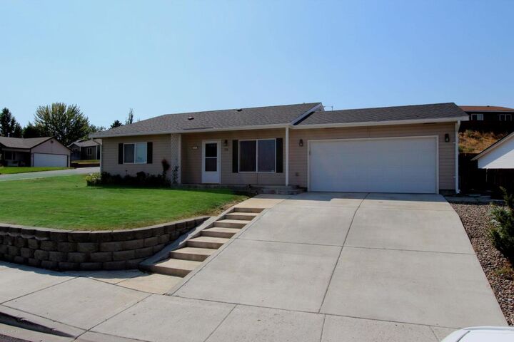 7701 Richey Rd  Yakima WA 98908 photo