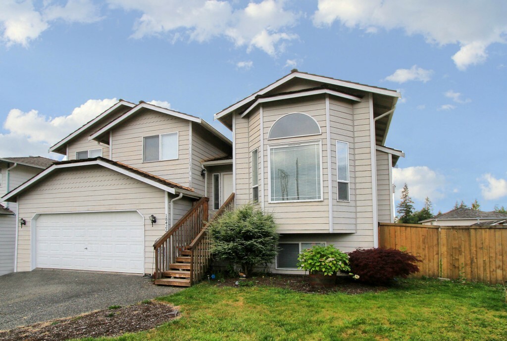 Property Photo:  18422 Ballantrae Dr  WA 98223 