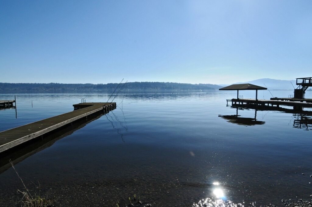 Property Photo: 1844 W Lake Sammamish Pkwy SE WA 98008