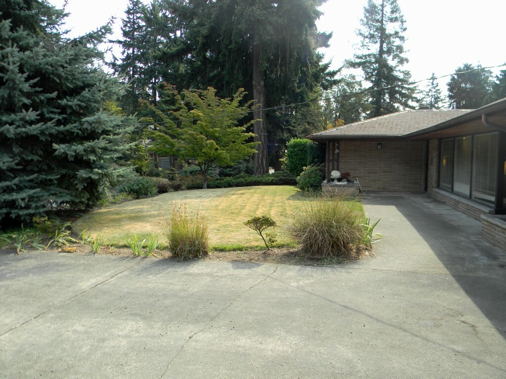 Property Photo:  20837 2nd Place SW  WA 98166 