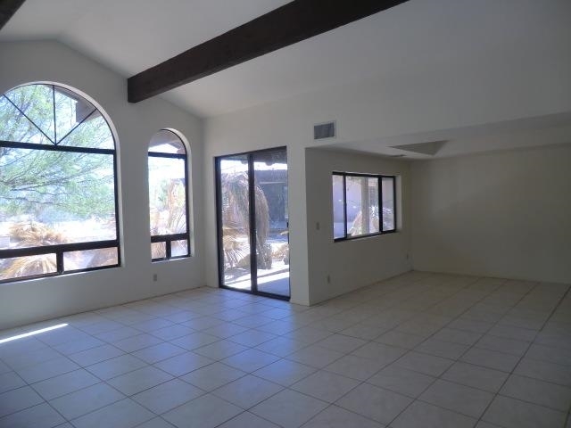 Property Photo: 680 Horse Shoe Rd CA 92004