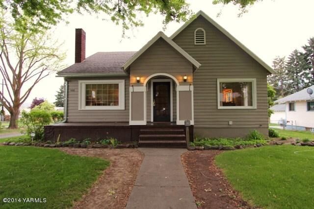 Property Photo: 901 S 18th Ave WA 98902