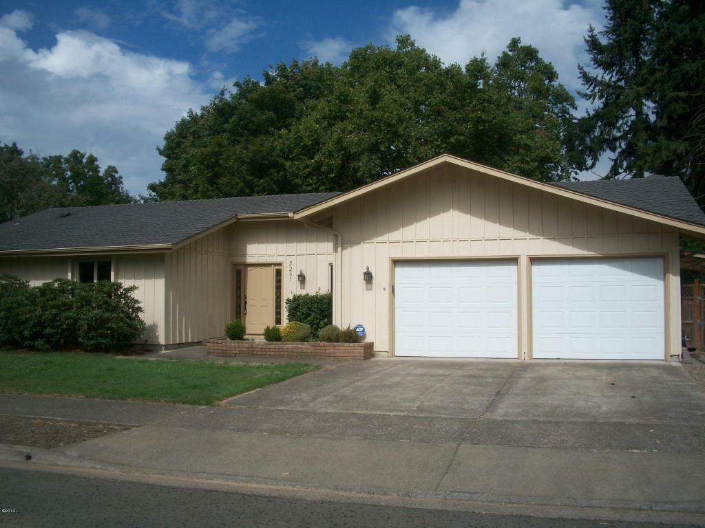 Property Photo:  2251 Birchwood Avenue  OR 97401 