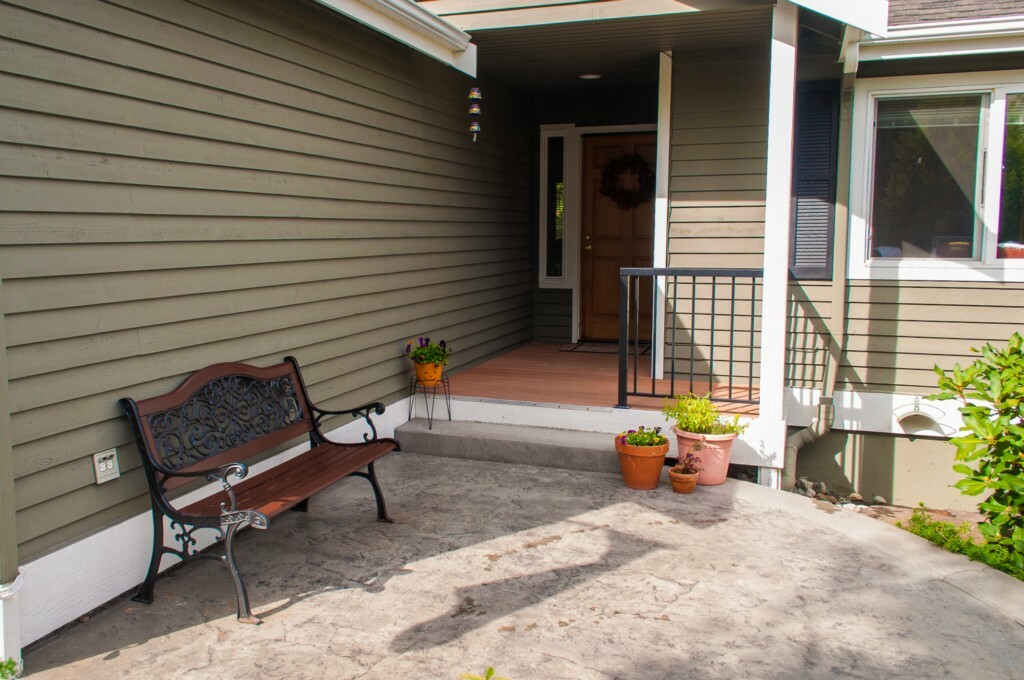 Property Photo: 9629 176th St SE WA 98296