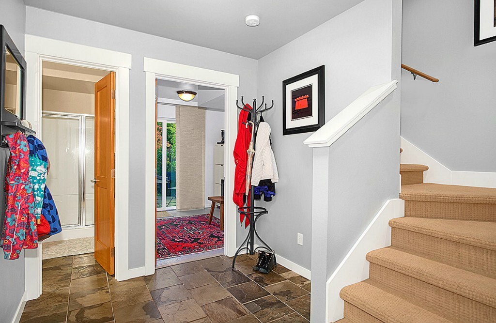 Property Photo: 1814A 24th Ave WA 98122