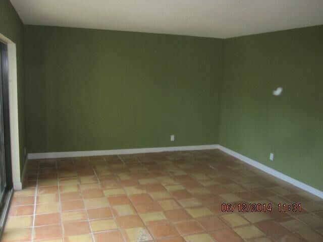 Property Photo:  2318 Waterside Drive  FL 33461 