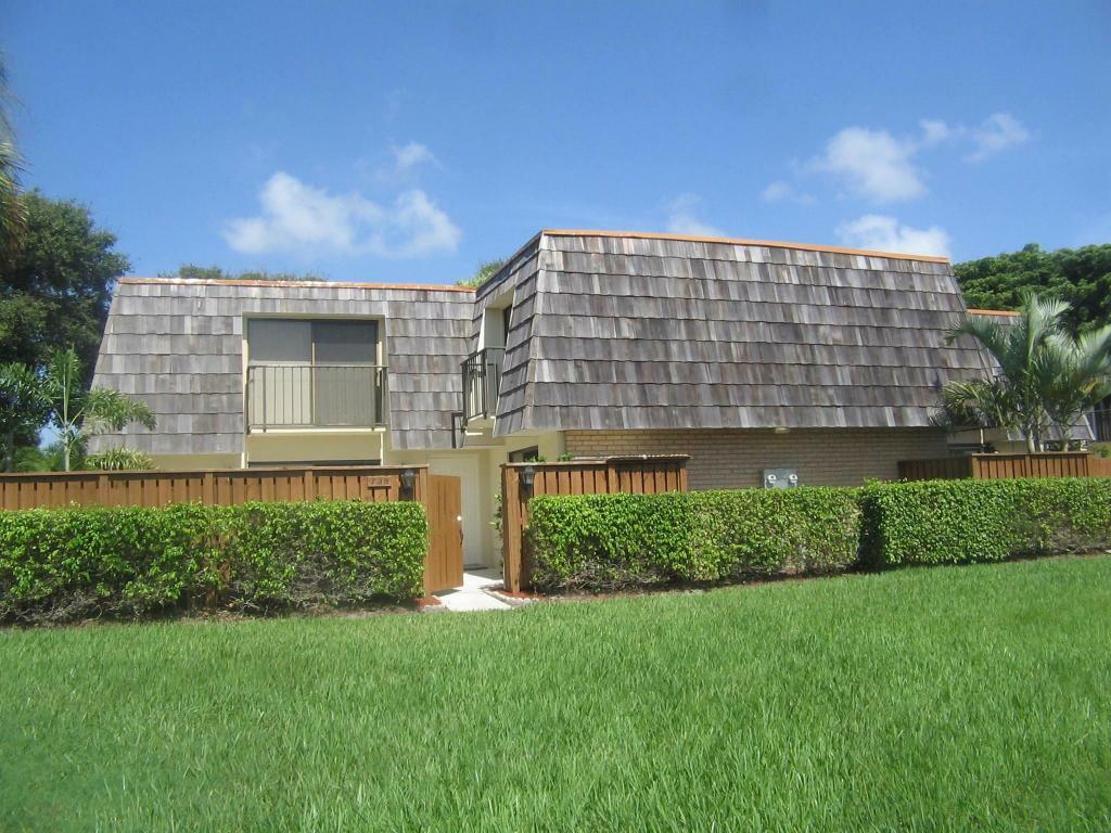 Property Photo:  739 Buttonwood  FL 33436 