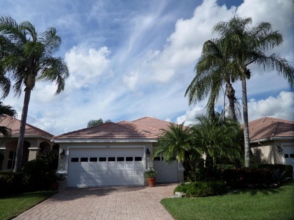 Property Photo: 4622 Hazleton Lane FL 33449