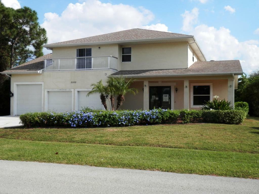 Property Photo:  2500 SE Sapelo Avenue  FL 34952 