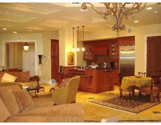Property Photo:  300 SE 5th Avenue Apt 1060  FL 33432 