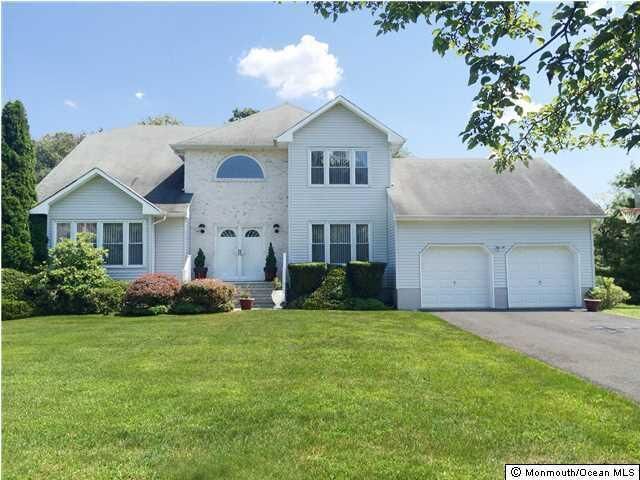 Property Photo:  6 Woodhollow Drive  NJ 07726 