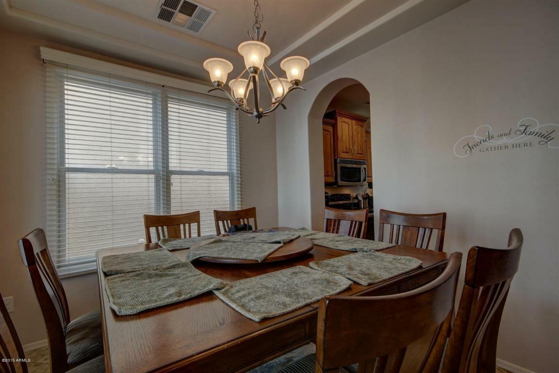 Property Photo:  877 S Huish Drive  AZ 85296 