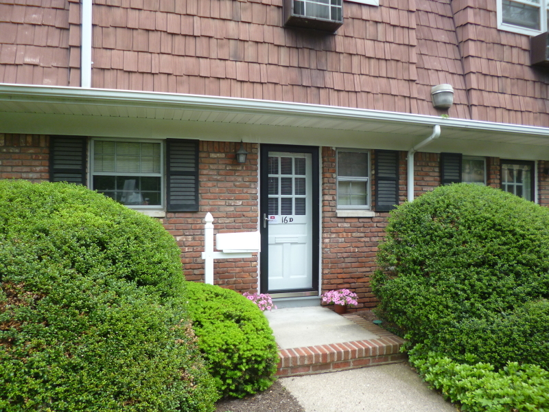 Property Photo:  320 South St. 16D  NJ 07960 