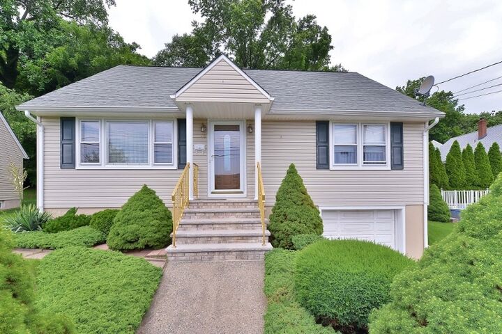 48 Meadow Ln  Clifton City NJ 07012 photo