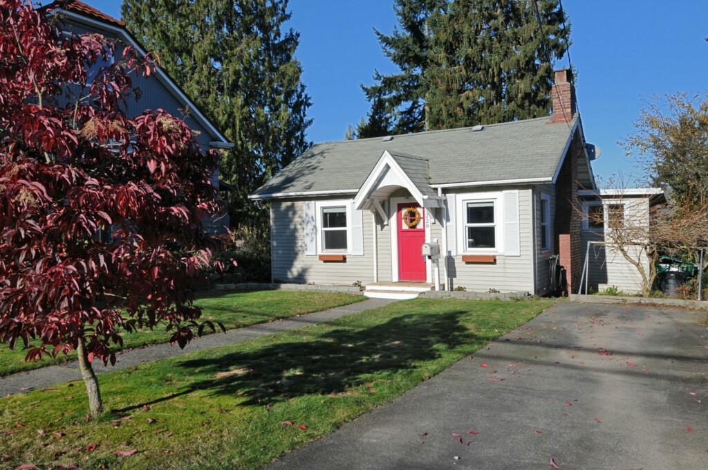 Property Photo:  1228 NE 97th St  WA 98111 