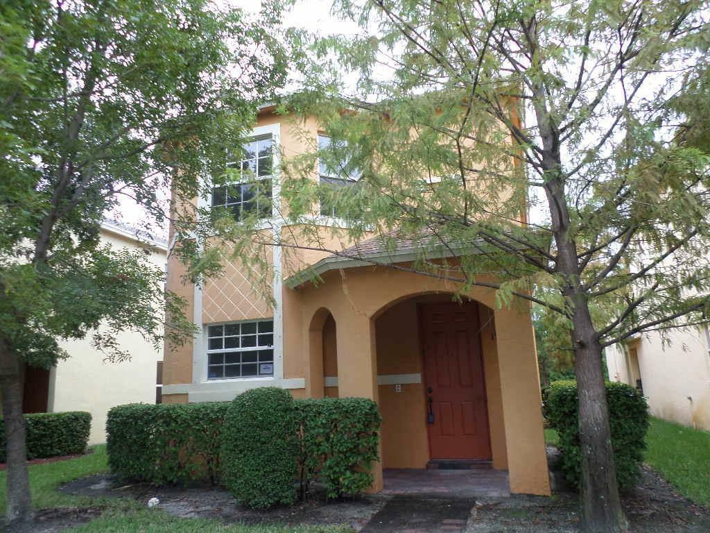 Property Photo:  1972 SE Grand Drive  FL 34952 