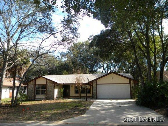 Property Photo:  3 Boxwood Court  FL 32174 