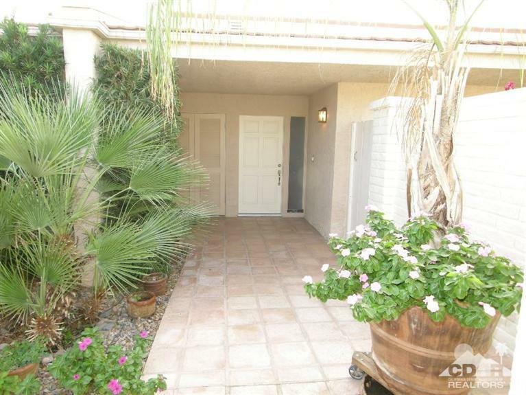 Property Photo:  80131 Palm Circle Drive  CA 92253 