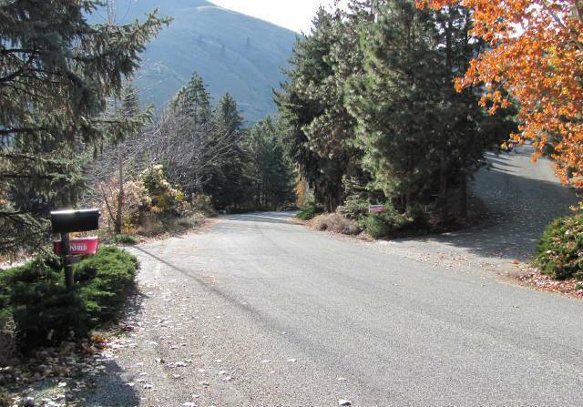 Property Photo:  608 Sage Hills Dr  WA 98801 