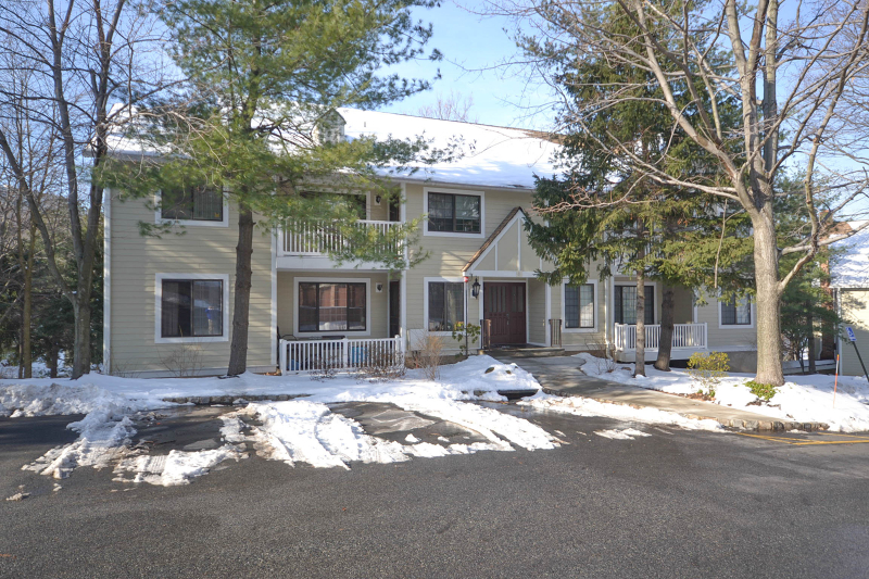 Property Photo:  8 Foxwood Dr  NJ 07950 