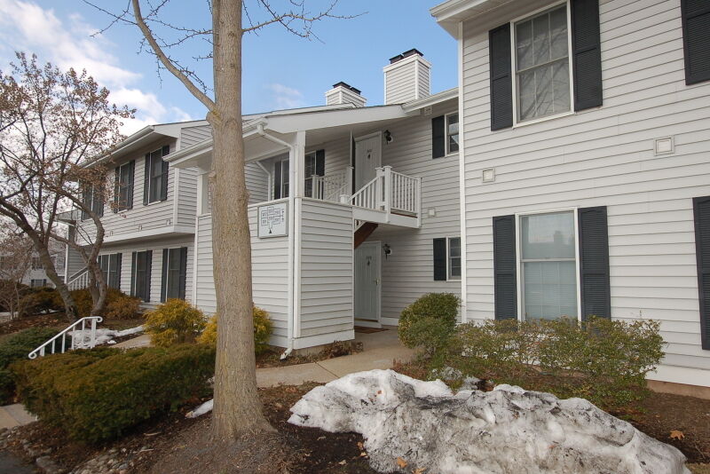 Property Photo: 299 Kingbird Ct NJ 08887