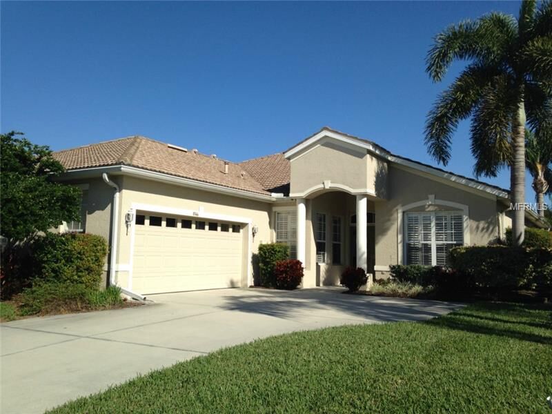 Property Photo: 8146 Victoria Falls Circle FL 34243