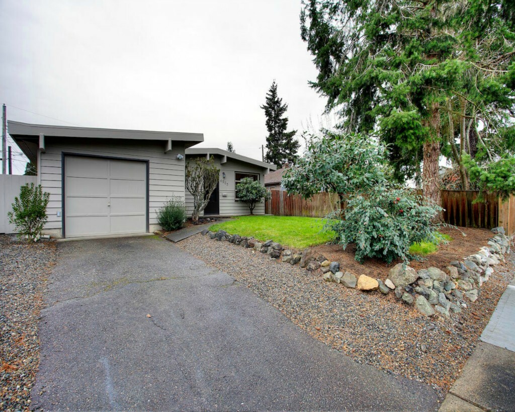 Property Photo:  4905 N Vassault St  WA 98407 