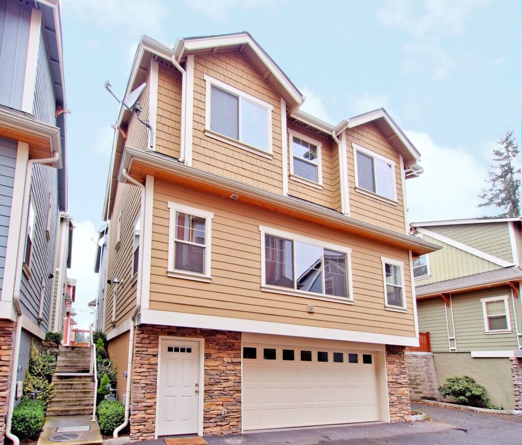 Property Photo:  7537 210th Street SW  WA 98026 