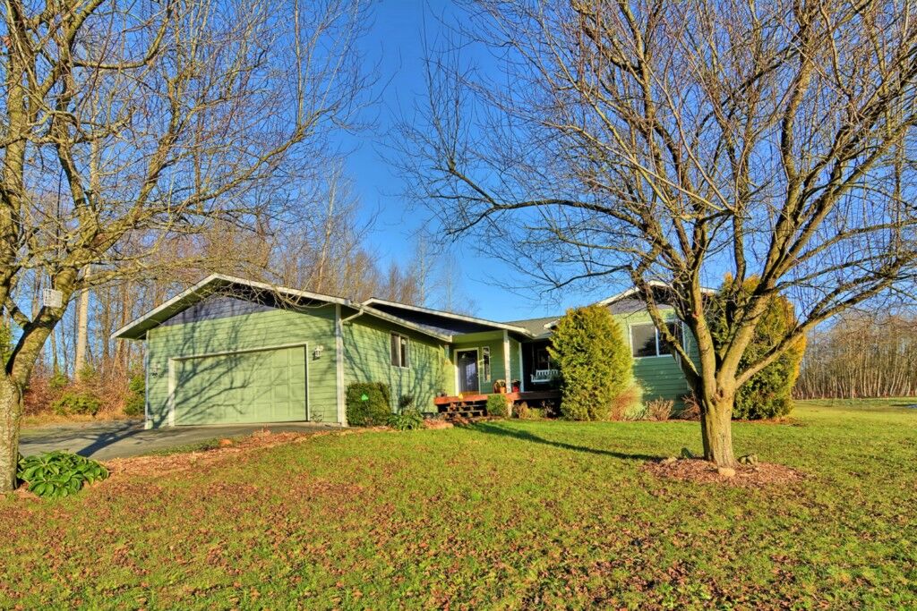 Property Photo: 24429 4th Ave NW WA 98292