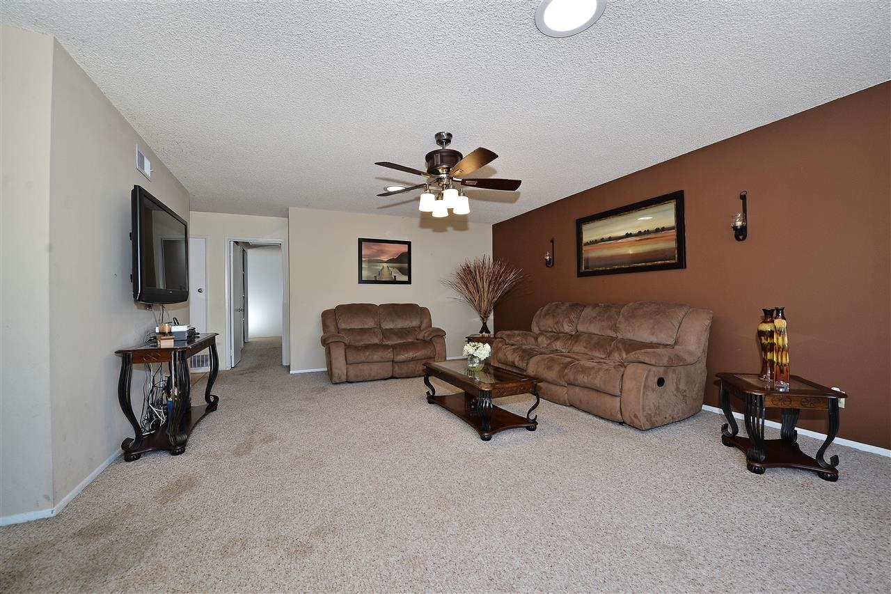 Property Photo:  1422 Thermal  CA 92154 