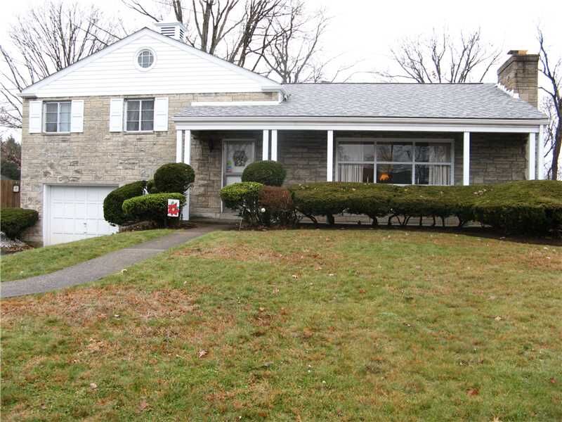 Property Photo: 1603 Zeuger Street PA 15116