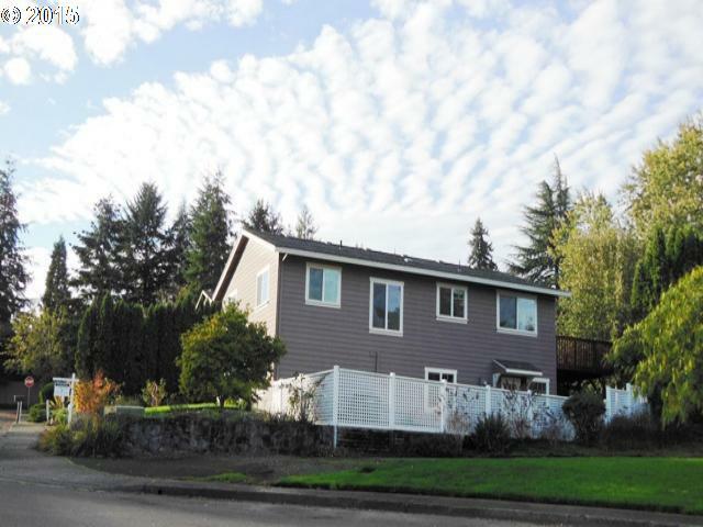 14265 NW Belle Ct  Portland OR 97229 photo