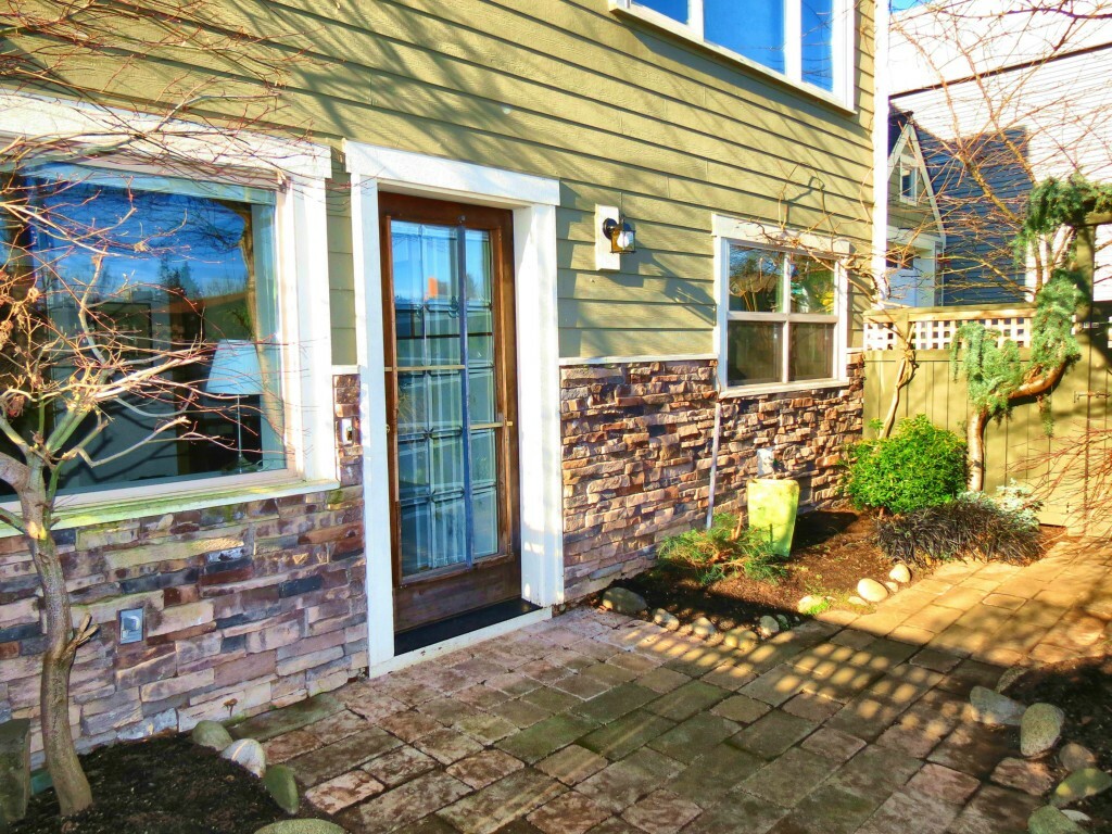 Property Photo: 4421 1st Ave NE WA 98105