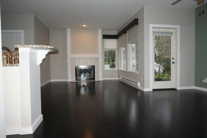 Property Photo: 23525 54th Avenue S 4-1 WA 98032