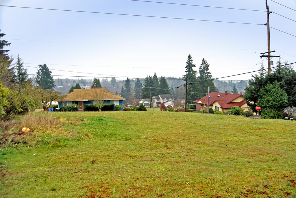 Property Photo:  410 W F St SW  WA 98512 