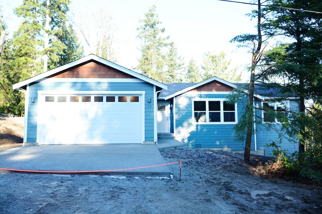 Property Photo: 1484 Ridge Dr WA 98282
