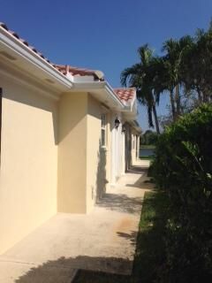 Property Photo:  8339 Eleuthera Lane  FL 33414 