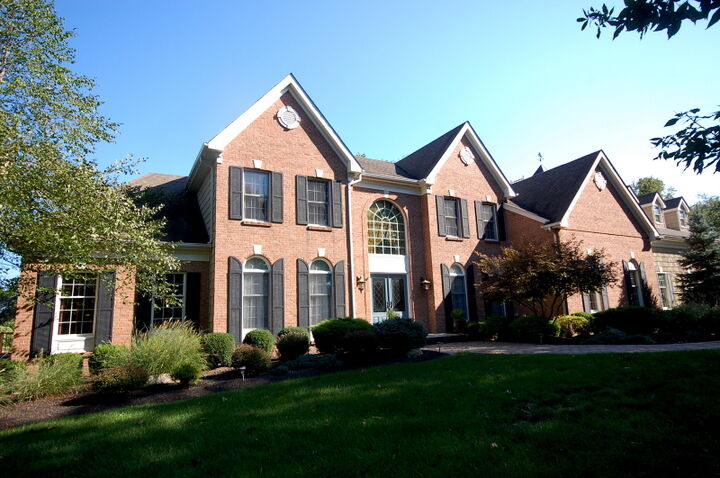 8 Woodsedge Rd  Holland Twp. NJ 08848 photo