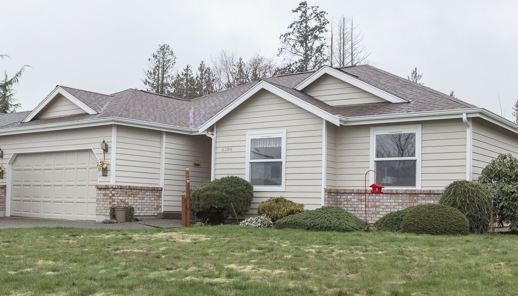 Property Photo: 2506 N 34th Place WA 98273