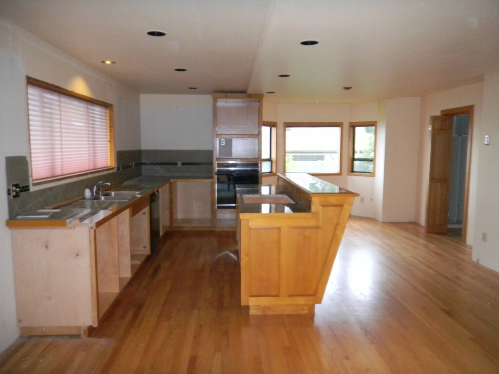 Property Photo: 10125 124th Ave Kpn WA 98329