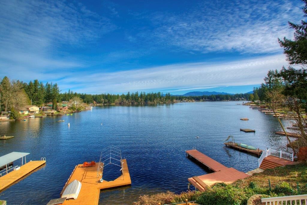 Property Photo:  29404 218th Place SE  WA 98010 