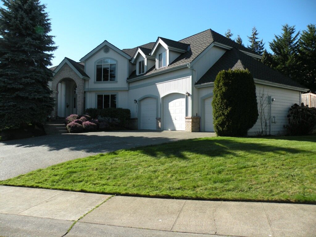 Property Photo:  24413 147th Avenue SE  WA 98042