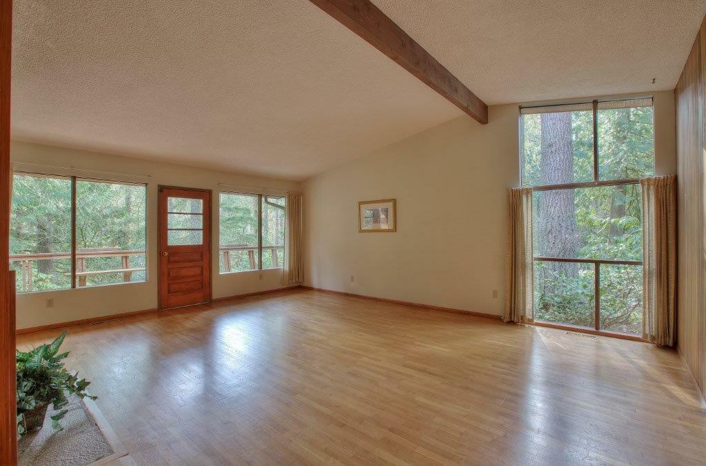 Property Photo:  26044 SE 158th St  WA 98027 