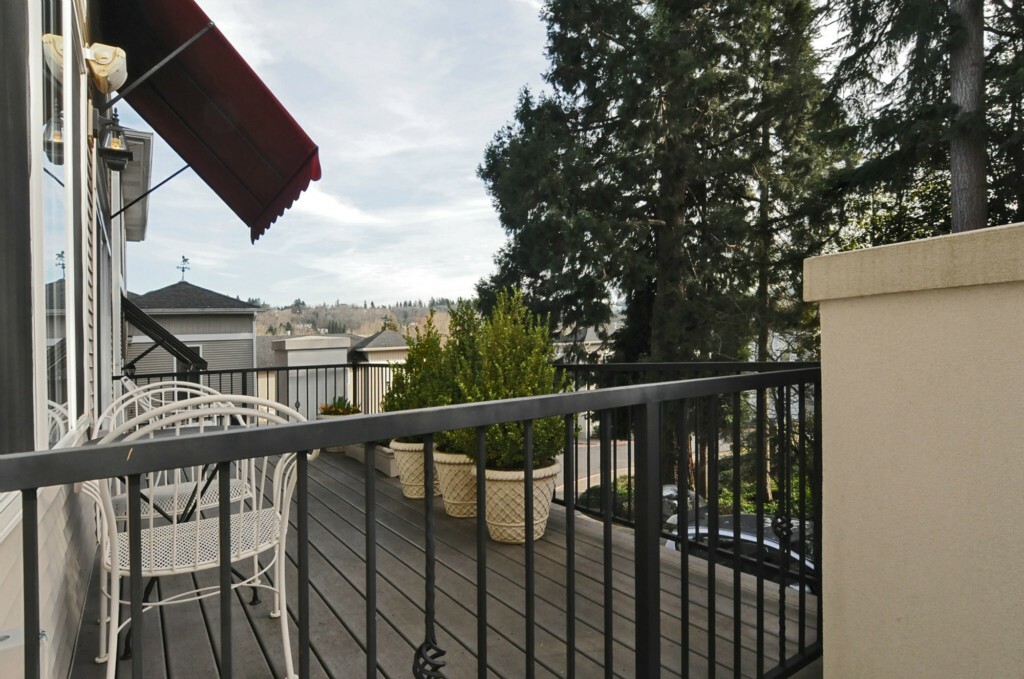 Property Photo: 2461 132nd Ave SE WA 98005