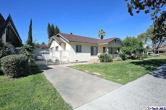 Property Photo:  405 Chester Street  CA 91203 