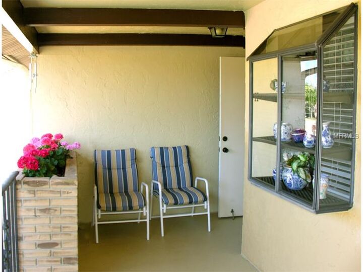 Property Photo:  762 E Avenida Estancia Drive E 188  FL 34292 