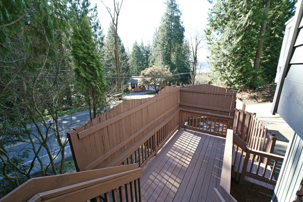 Property Photo:  1328 206th Ave NE  WA 98074 